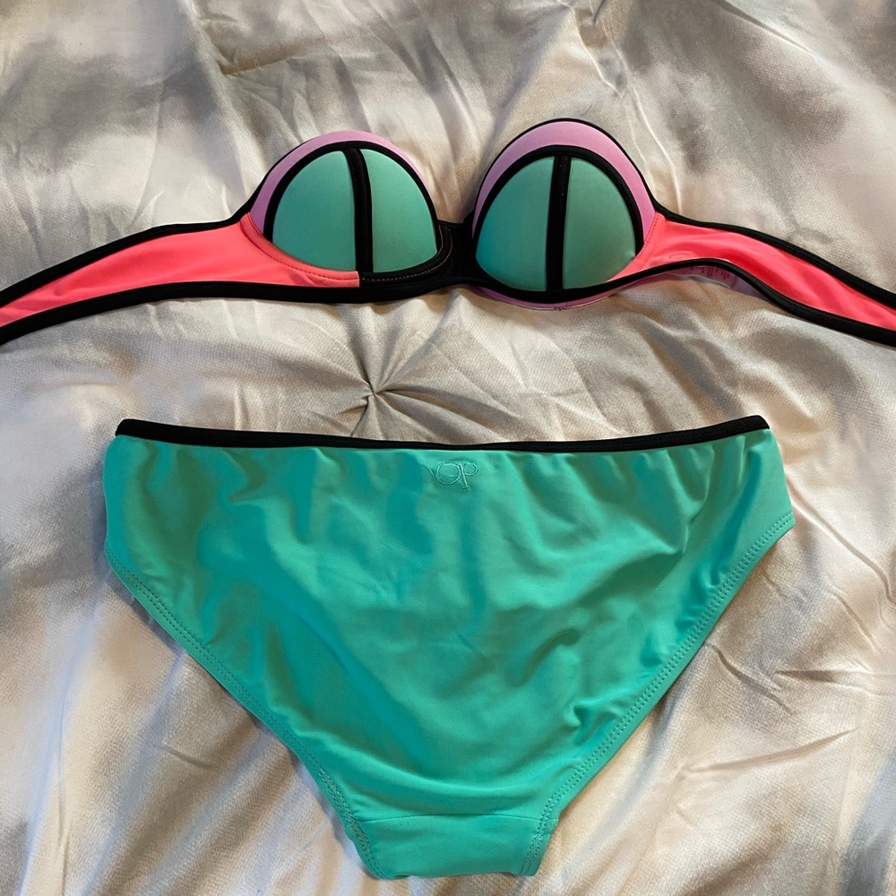OP Bikini - Picture 5 of 11